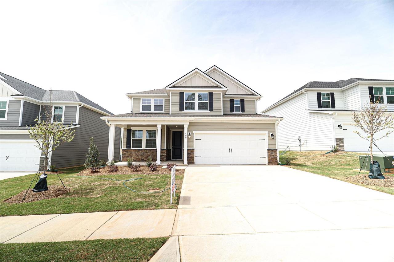5007 Twin River Dr., Denver, NC 28037