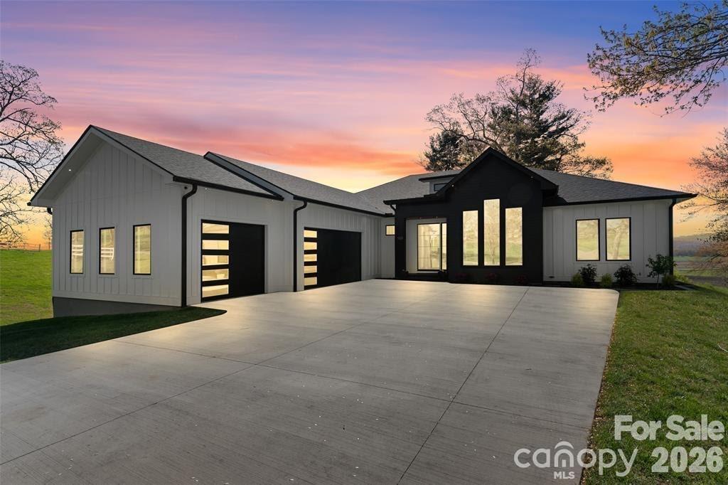 503 Nesbitt Dr., Mills River, NC 28759