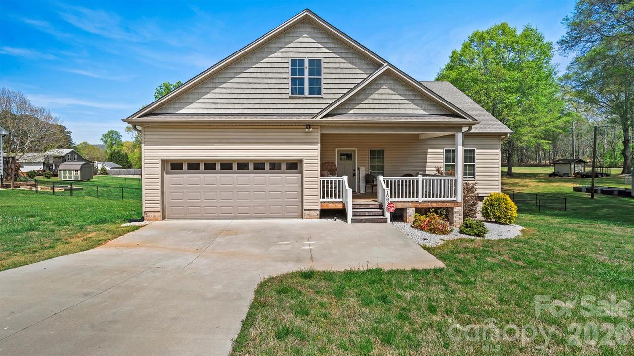 1880 Chestnut Grove Rd., King, NC 27021