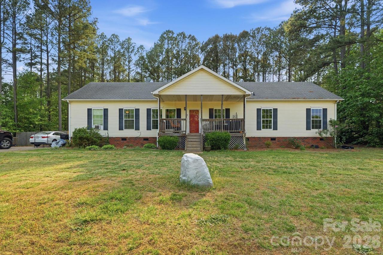 2825 Sweeping Pine Ln., Denver, NC 28037