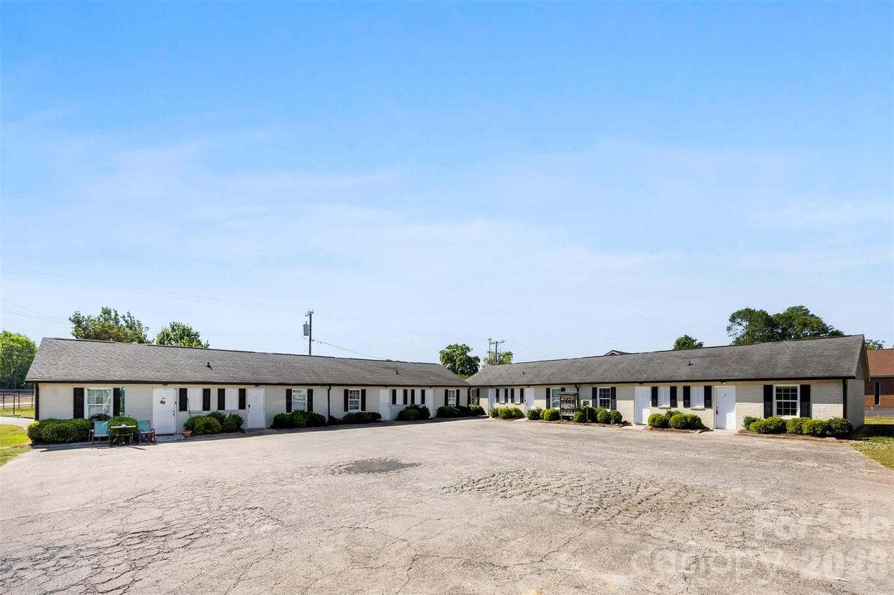 1655 Webb St., Gastonia, NC 28052