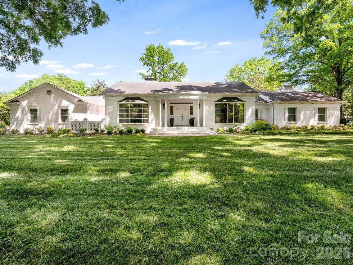 2738 Beverwyck Rd., Charlotte, NC 28211