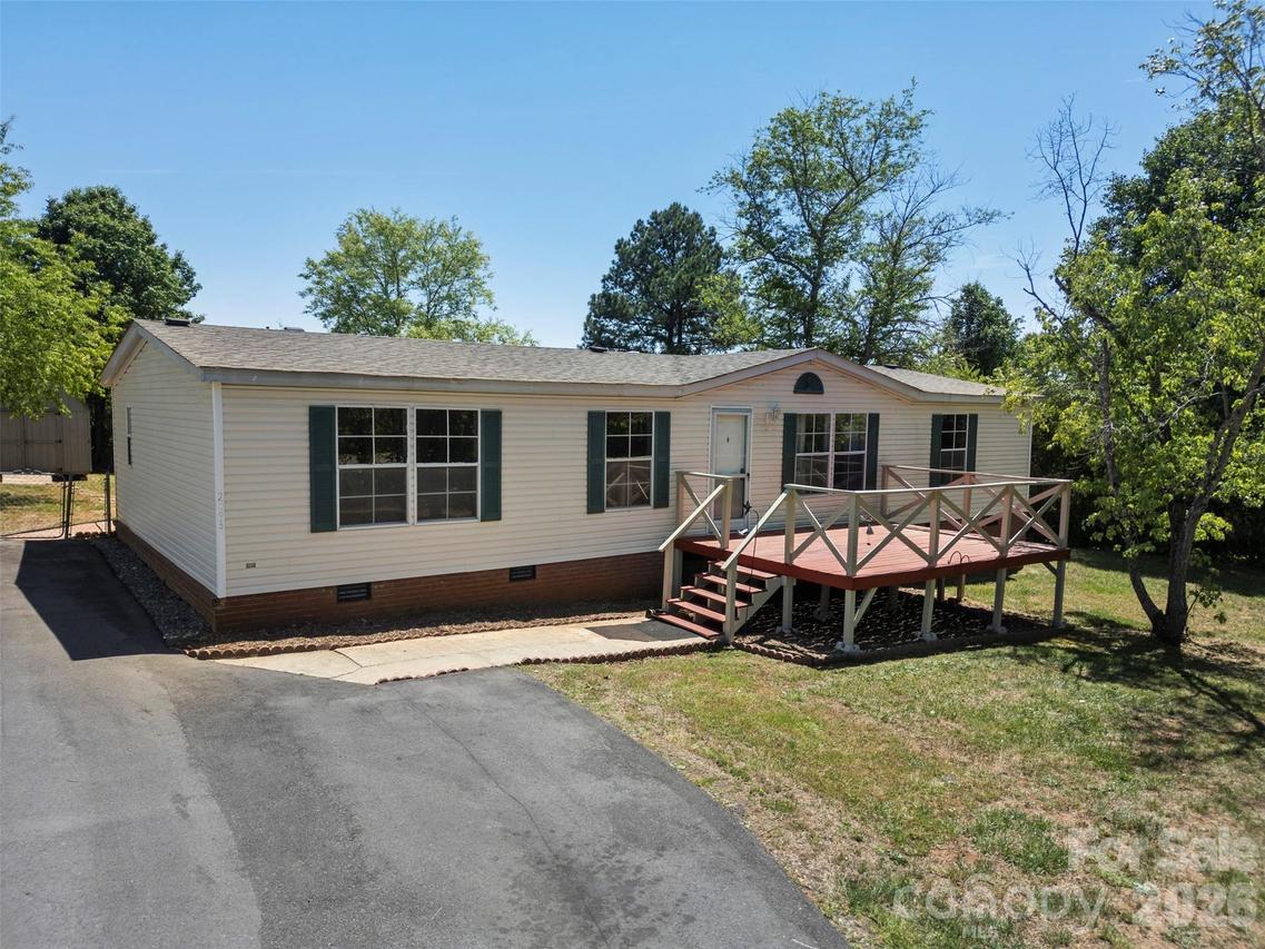2095 Wildwood Dr. #19, Hickory, NC 28601