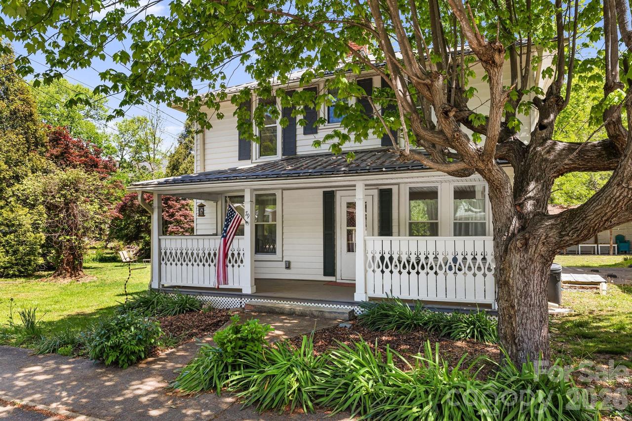 79 Walnut St., Hot Springs, NC 28743
