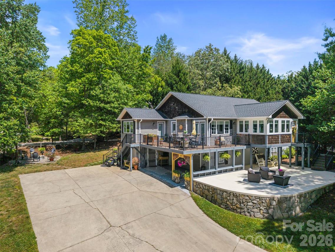 335 Village Blvd., Lake Lure, NC 28746