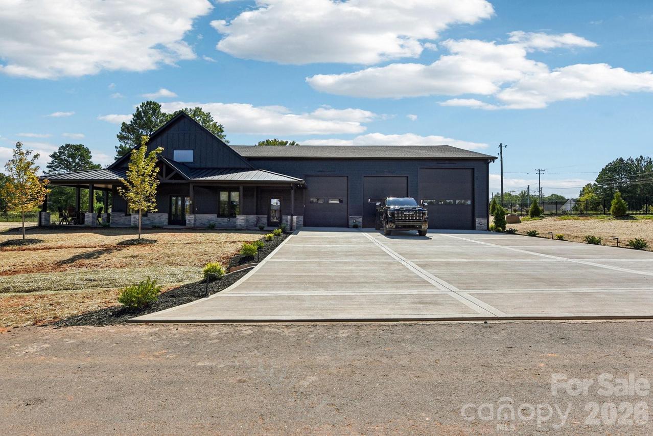 108 Winners Cir. #5, Mooresville, NC 28117