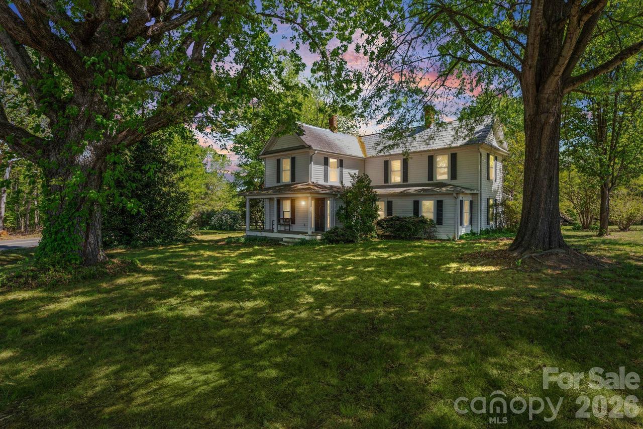 3724 Smitherman Rd., East Bend, NC 27018