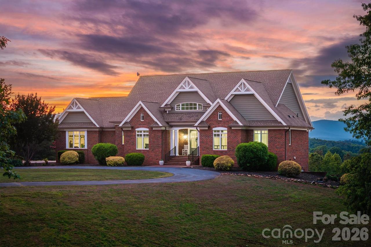 5230 Roy Mcgalliard Ave., Morganton, NC 28655