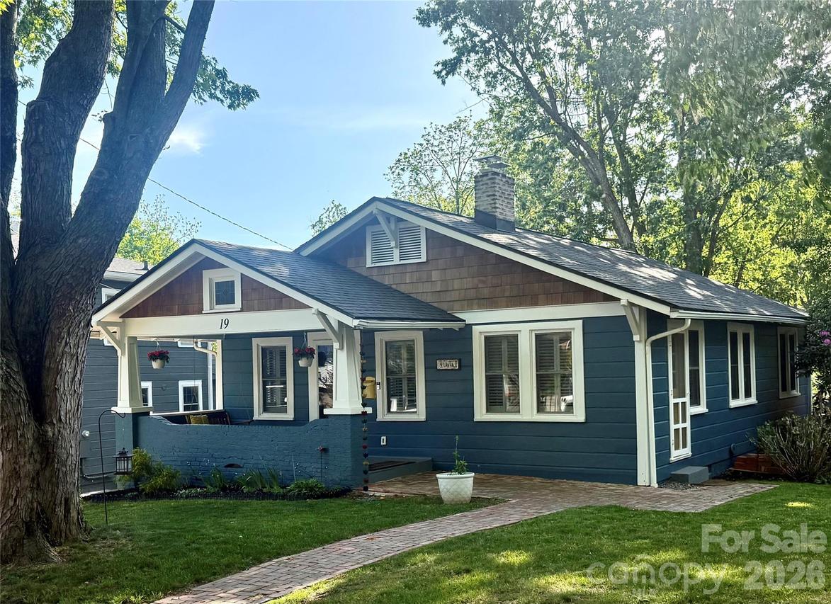 19 Lanvale Ave., Asheville, NC 28806