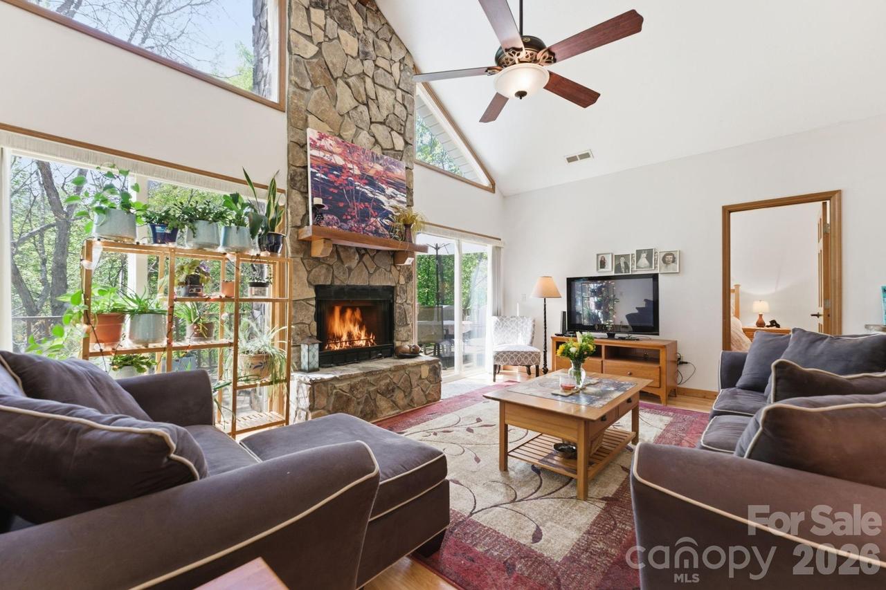 24 Pine Bluff Ln. #17, Whittier, NC 28789