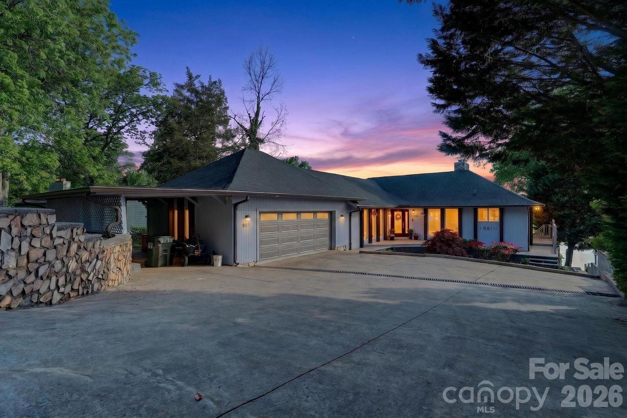 8611 Island Point Rd., Charlotte, NC 28278