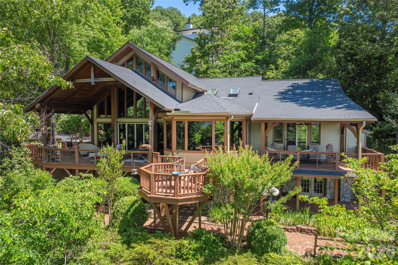 1108 Rocky Knob Rd., Waynesville, NC 28786