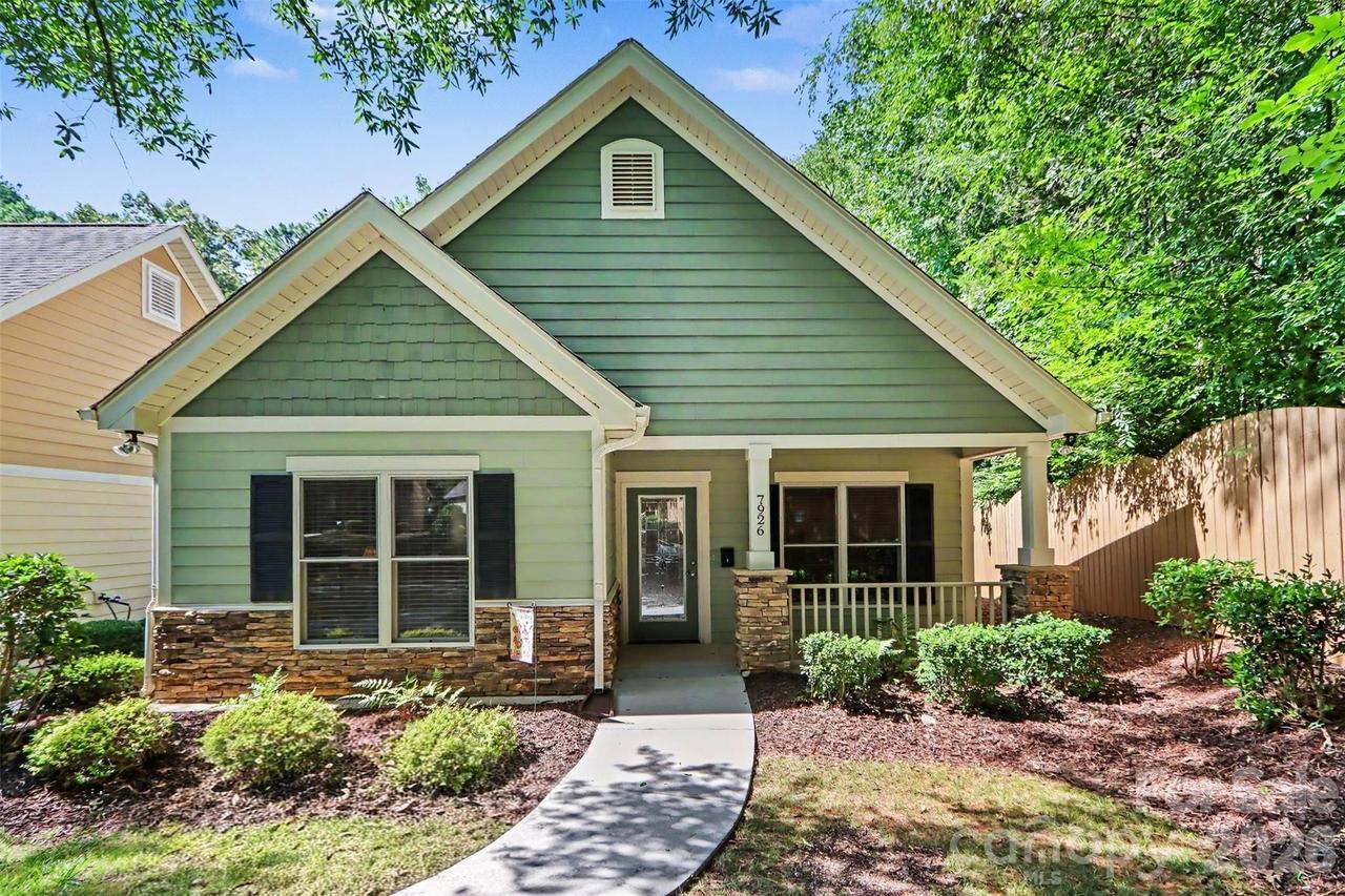7926 Tigers Paw Dr., Huntersville, NC 28078