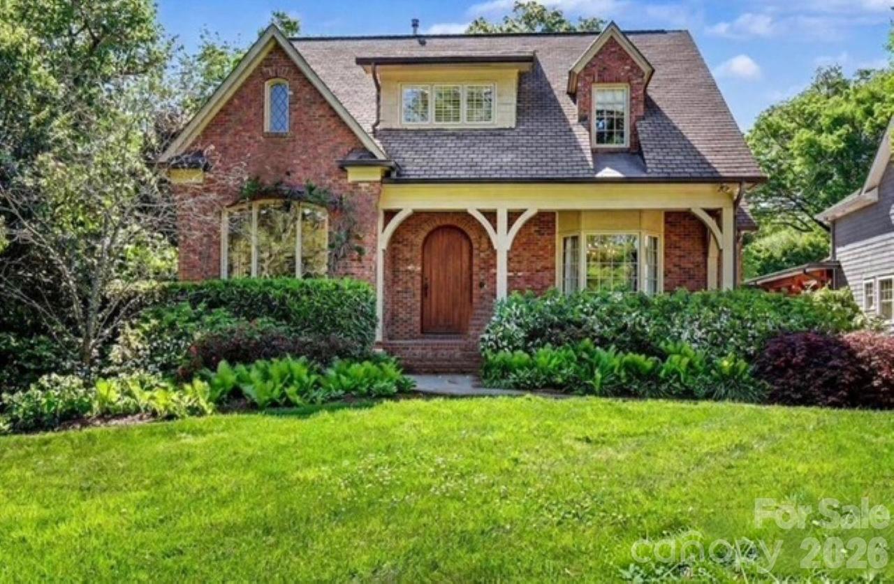 2744 Normandy Rd., Charlotte, NC 28209