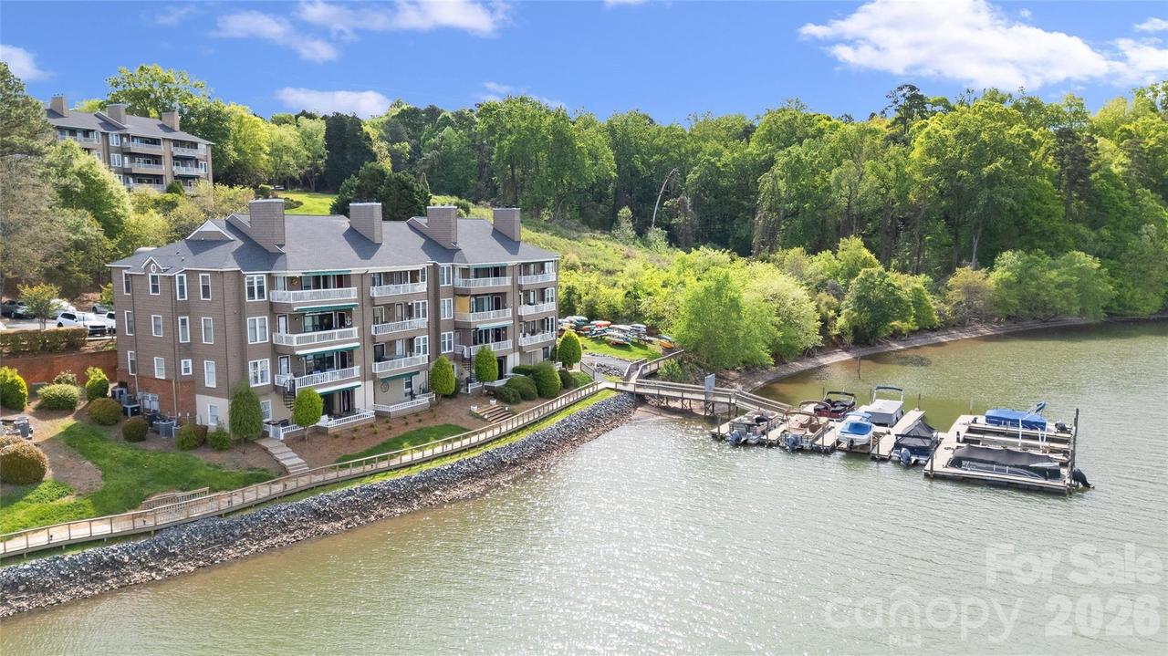 7340 Lakefront Dr. #11, Charlotte, NC 28278