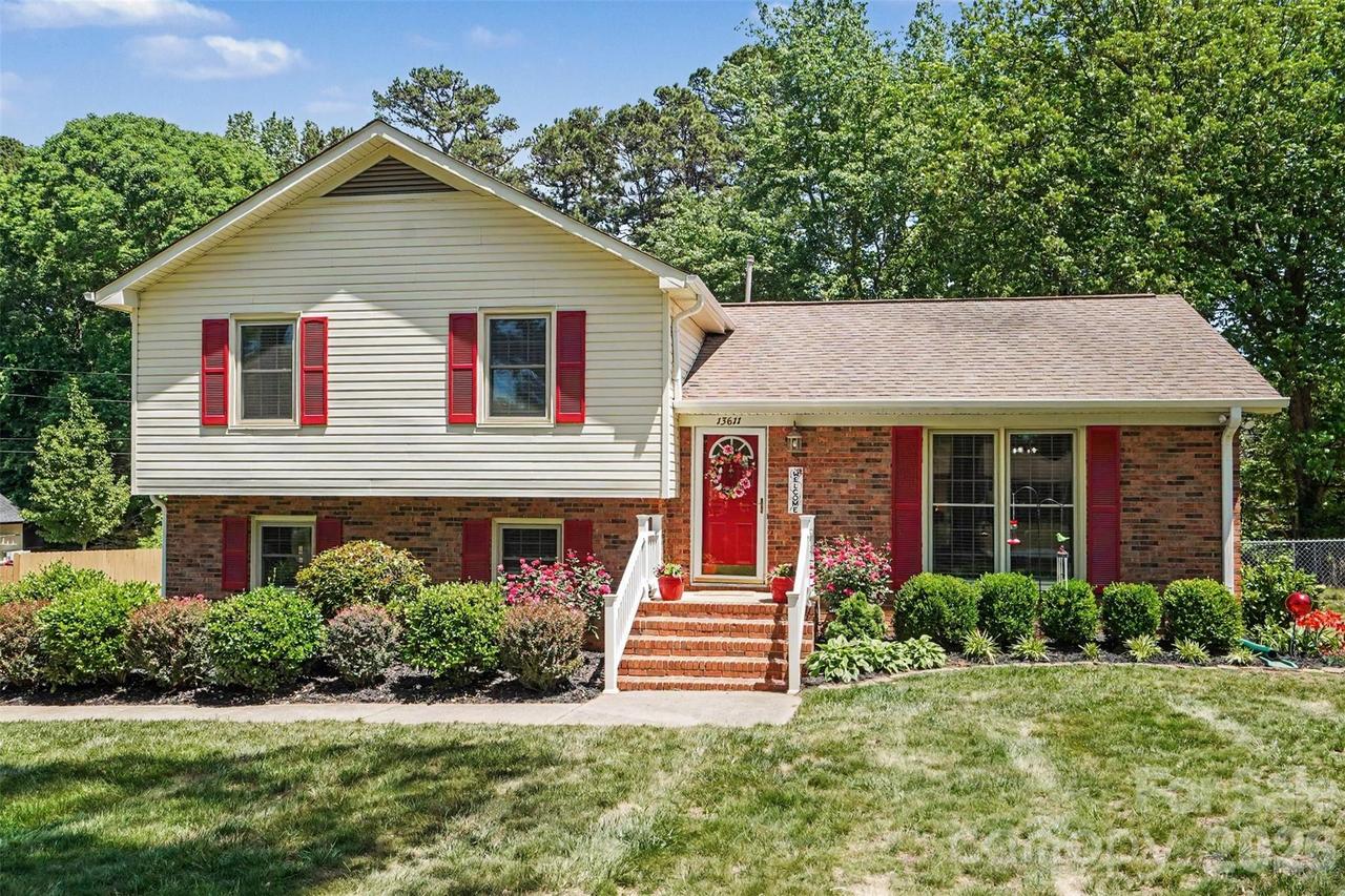 13611 Idlefield Ln., Matthews, NC 28105