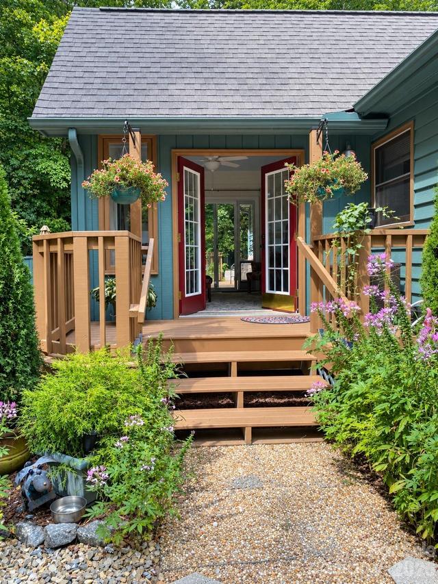 2698 Connestee Tr., Brevard, NC 28712