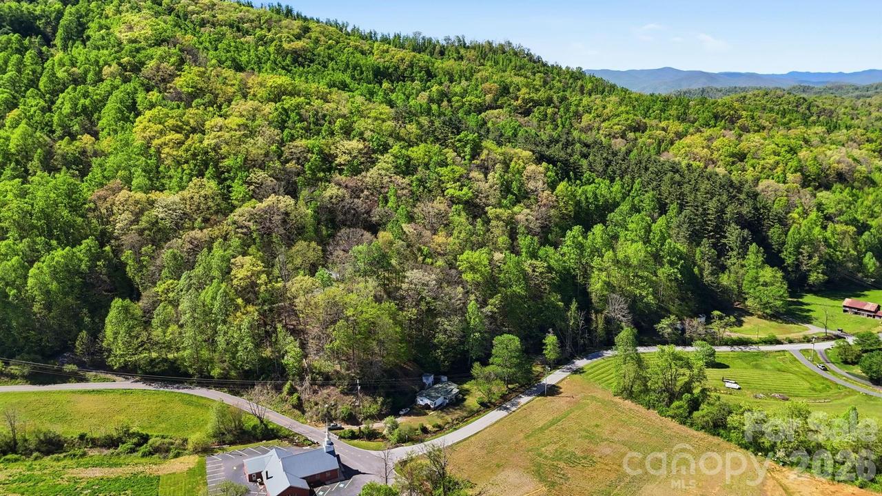 1200 Barkers Creek Rd., Whittier, NC 28789