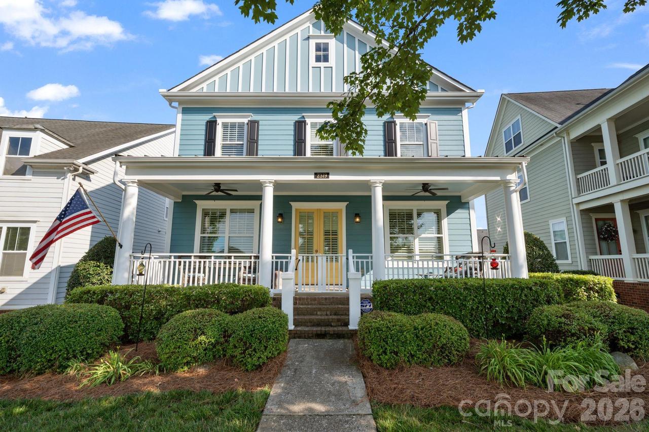 2319 Lochview St., Pineville, NC 28134