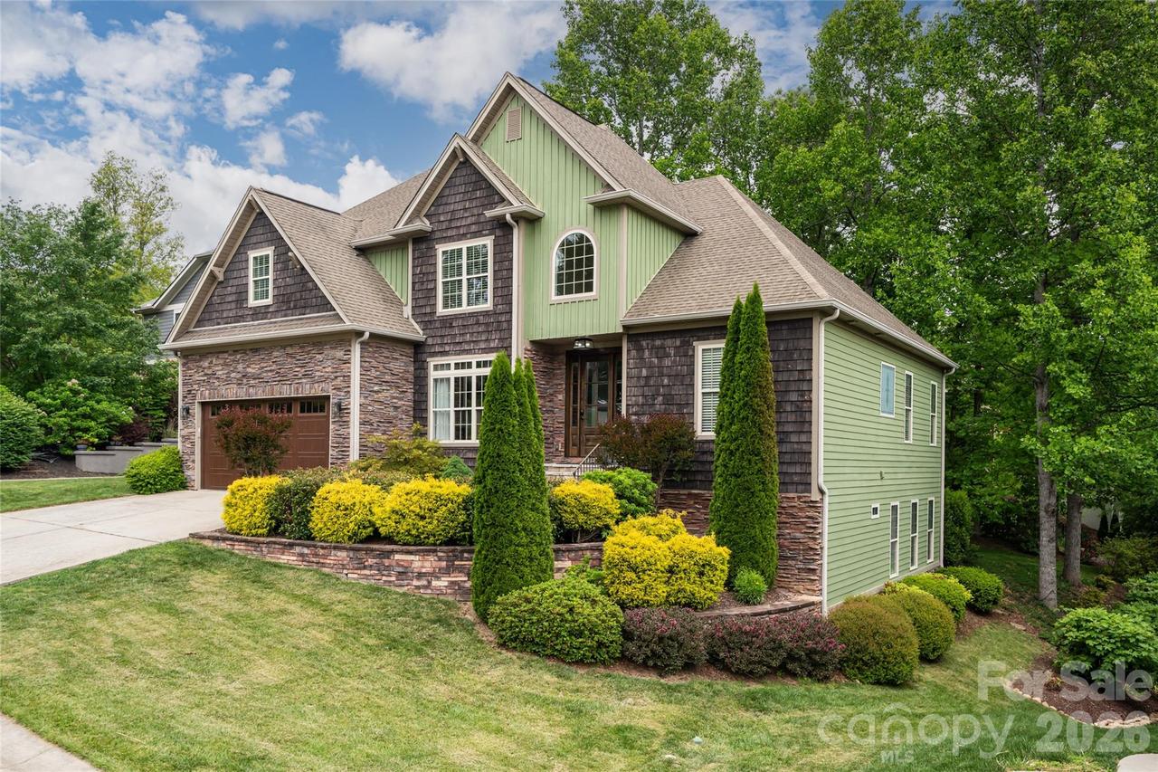 75 Ledgestone Dr., Fairview, NC 28730