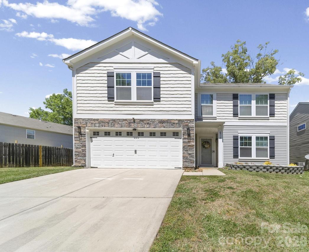 6514 Glenmoor Dr., Charlotte, NC 28214