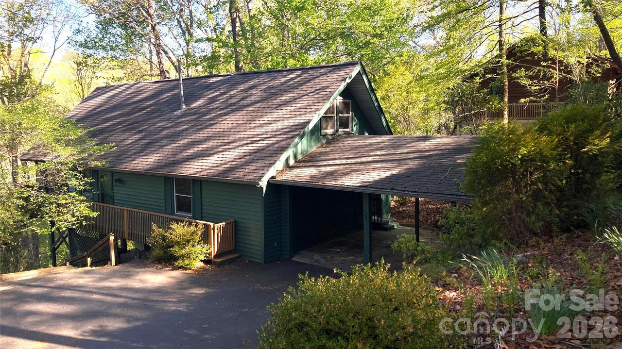 292 Tlvdatsi Dr., Brevard, NC 28712