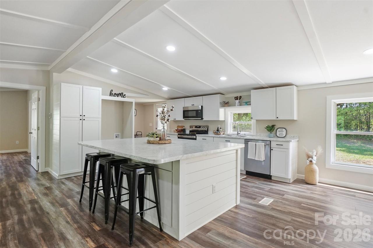 1305 Craig Dr., Iron Station, NC 28080