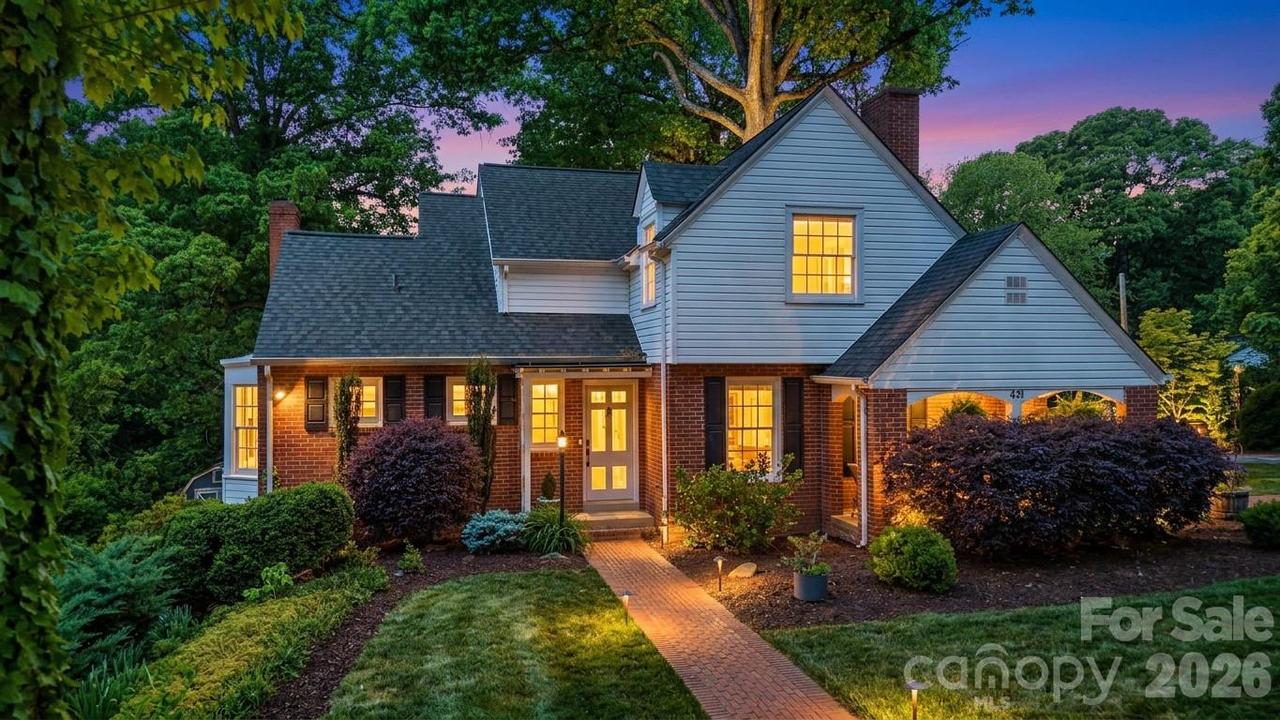 431 9th St., Hickory, NC 28601