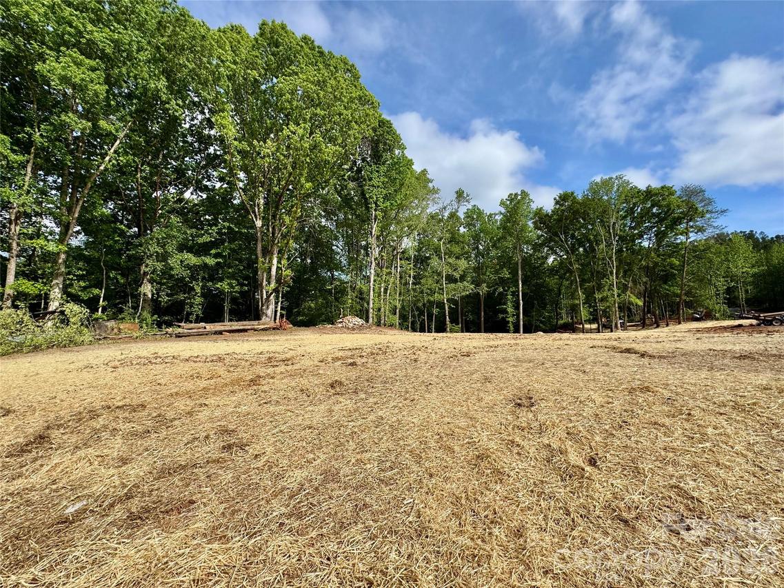 7030 Sparrow Ln., Lincolnton, NC 28168