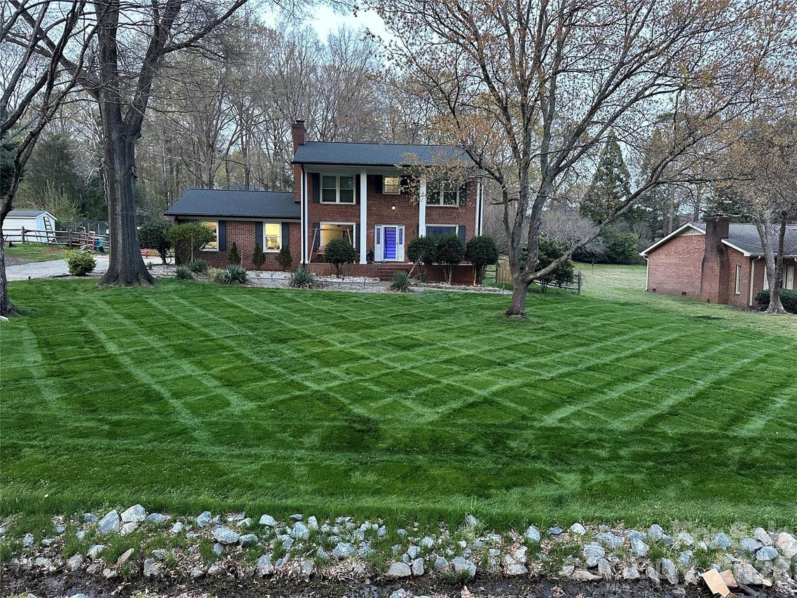 6070 Ferncliff Dr., Concord, NC 28027