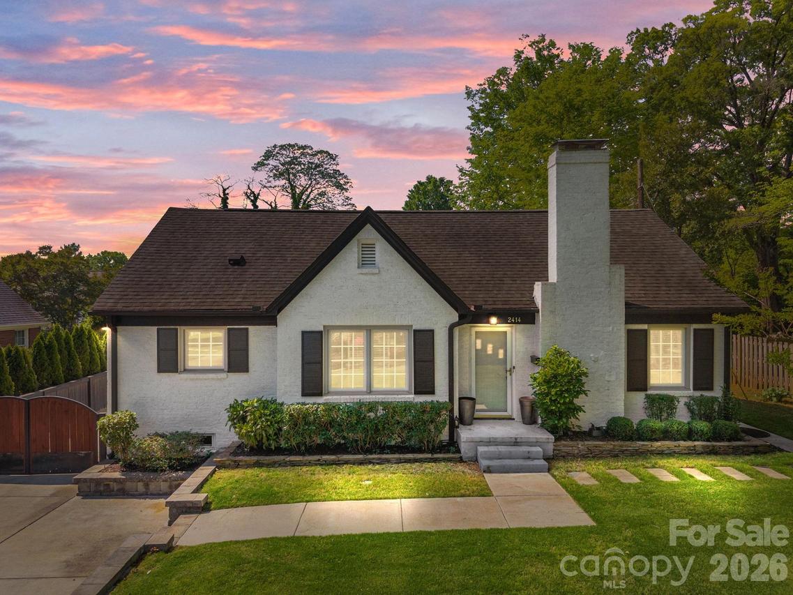 2414 Hassell Pl., Charlotte, NC 28209
