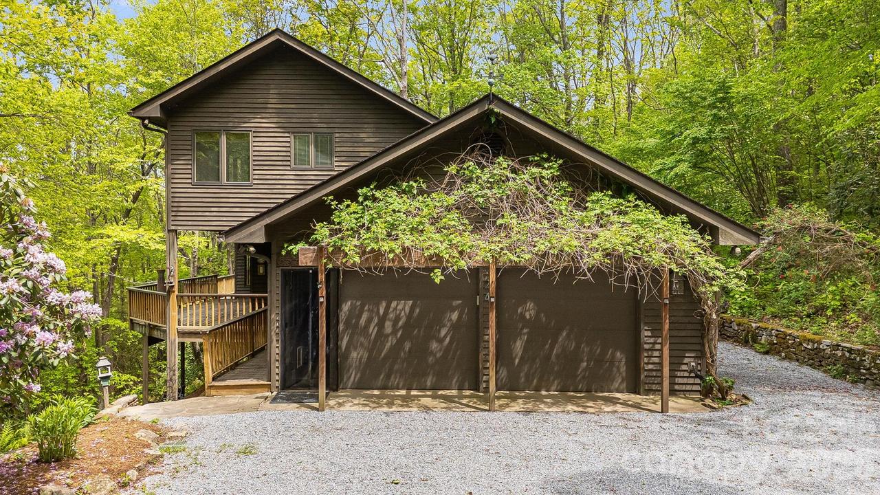 24 Smokey Rd., Asheville, NC 28803