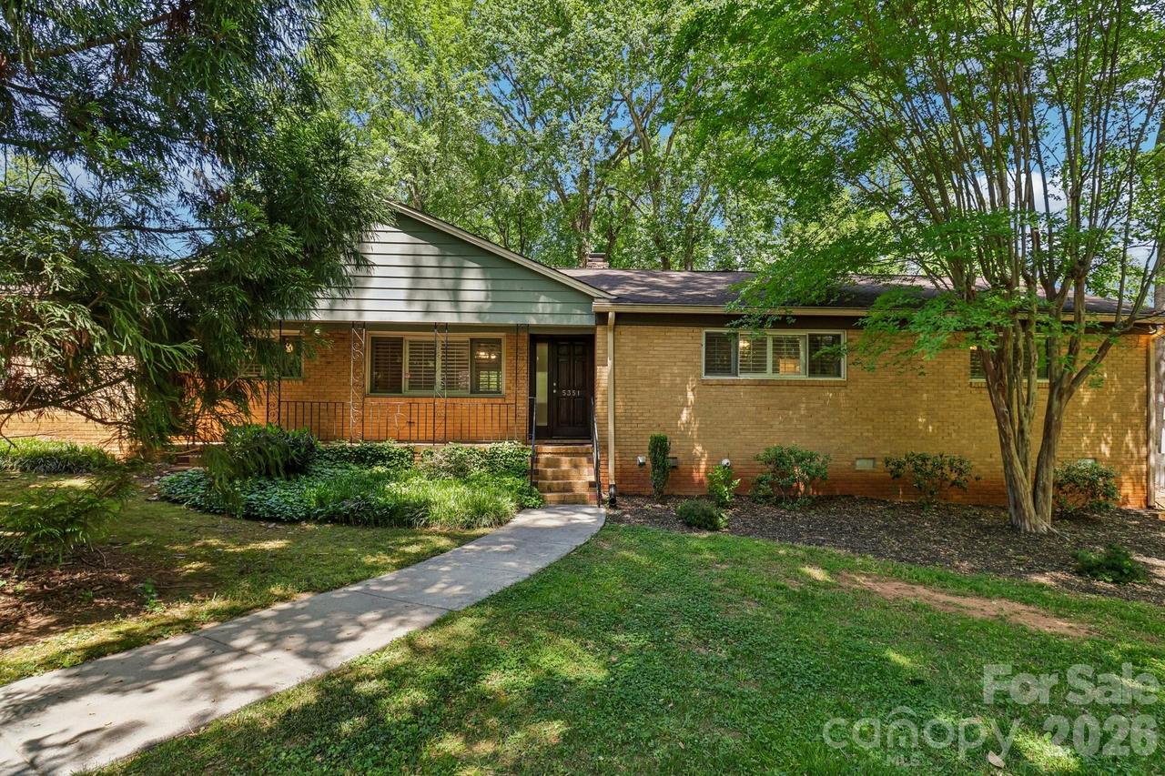 5351 Murrayhill Rd., Charlotte, NC 28210