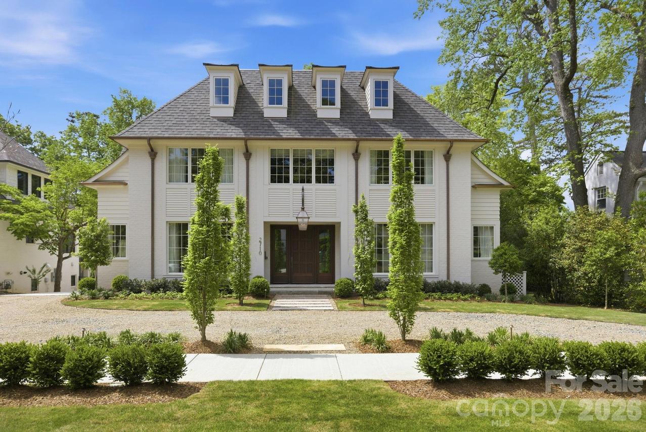 2710 Briarcliff Pl., Charlotte, NC 28207