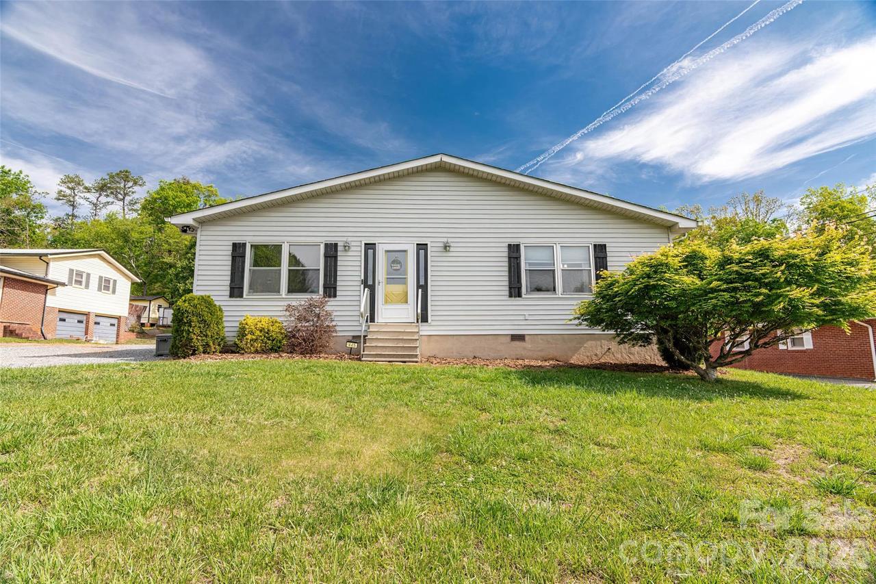 445 Old Caroleen Rd., Forest City, NC 28043