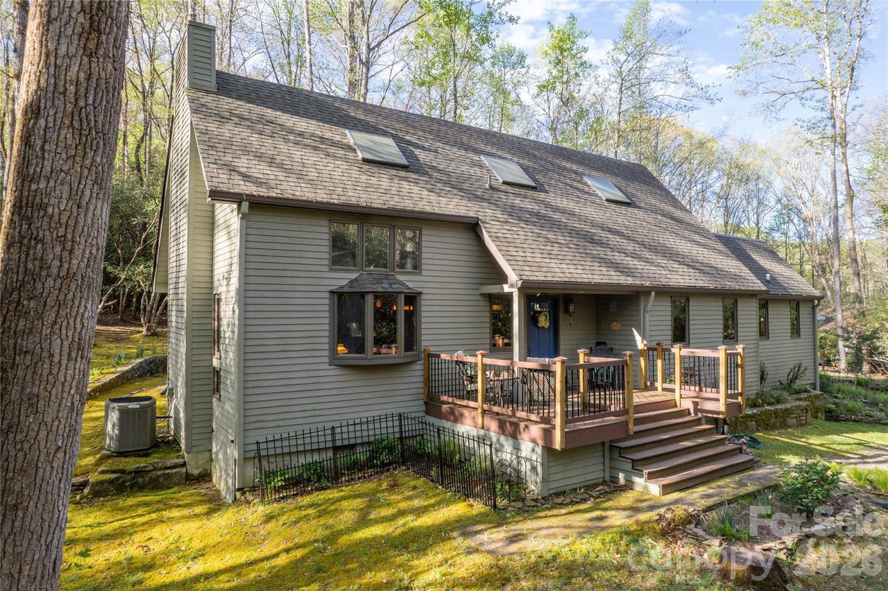 70 Aberdeen Ln., Pisgah Forest, NC 28768