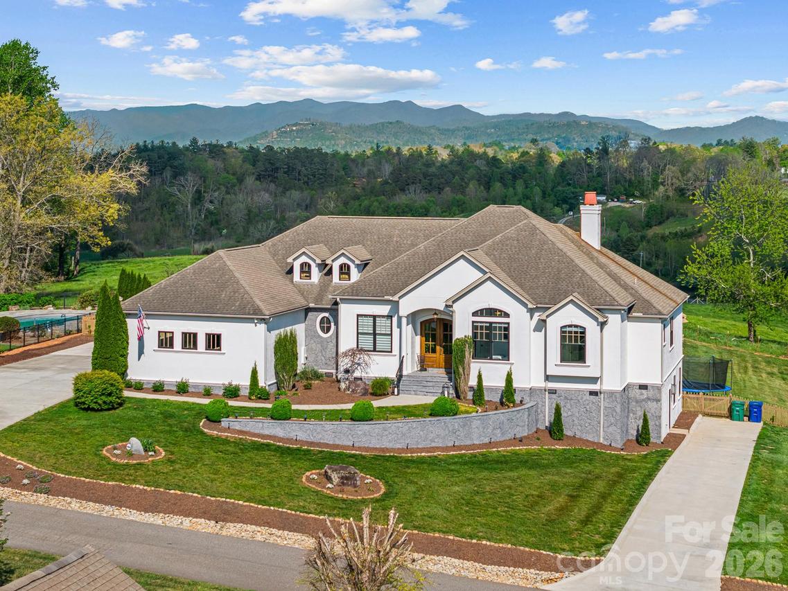 54 Mountain Shadows Dr., Leicester, NC 28748