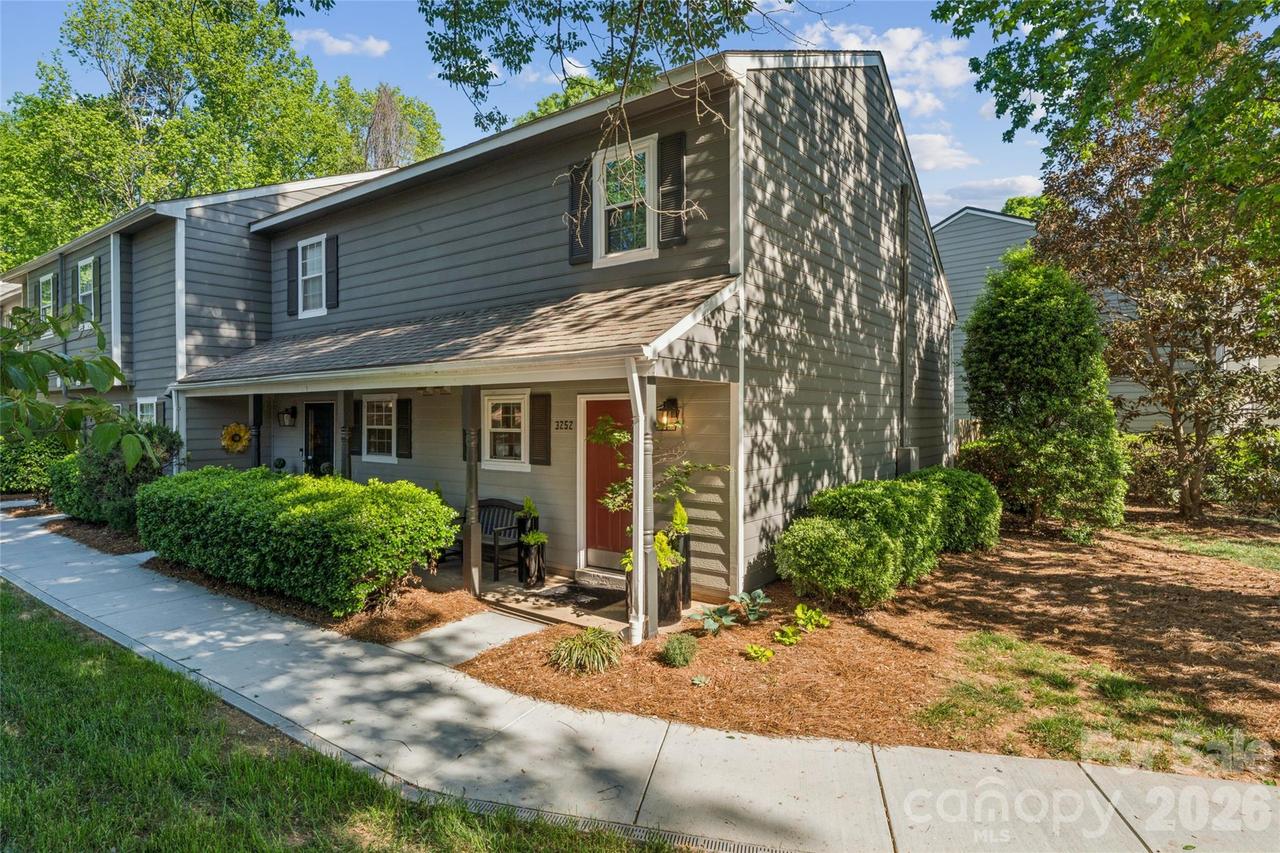 3252 Heathstead Pl., Charlotte, NC 28210