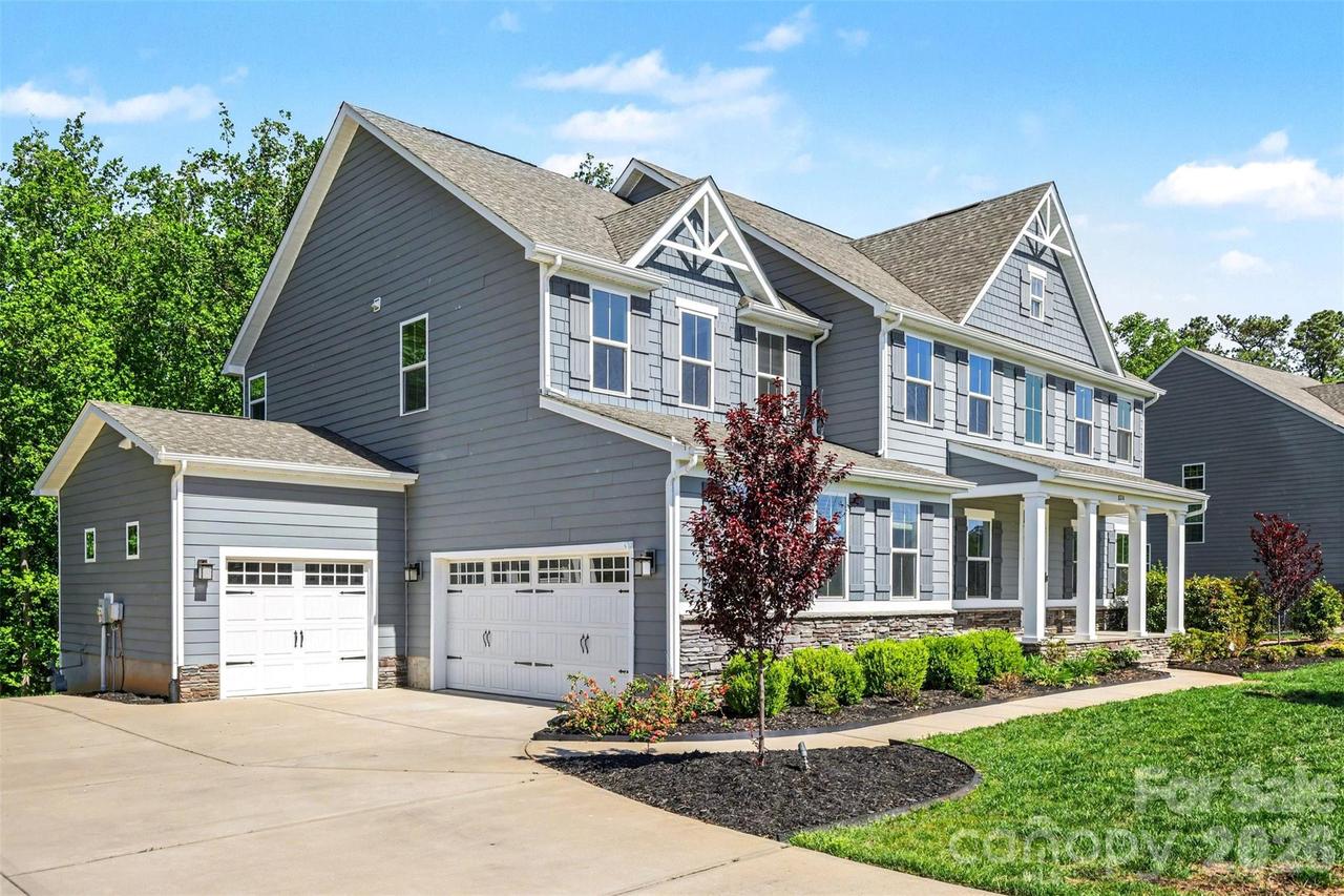 824 Abbeywood Dr., Waxhaw, NC 28173