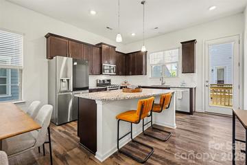 Homes Just Sold That Attend Starmount Academy of Excellen: August 25th to August 31st