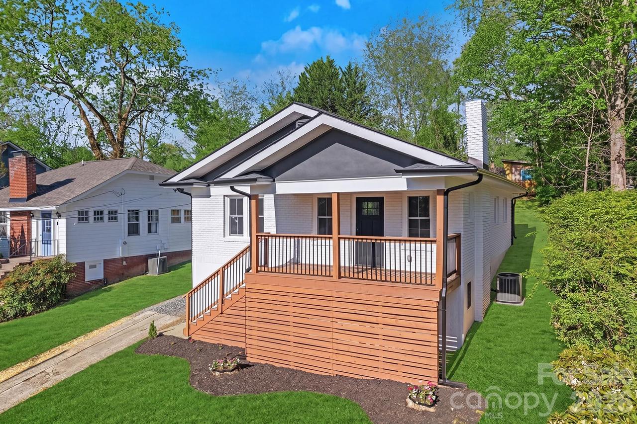 154 Laurel Loop, Asheville, NC 28806