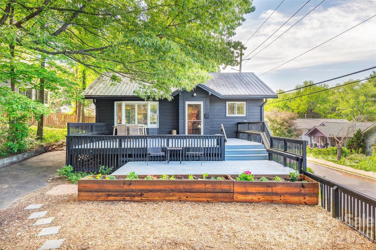 124 Evelyn Pl., Asheville, NC 28801