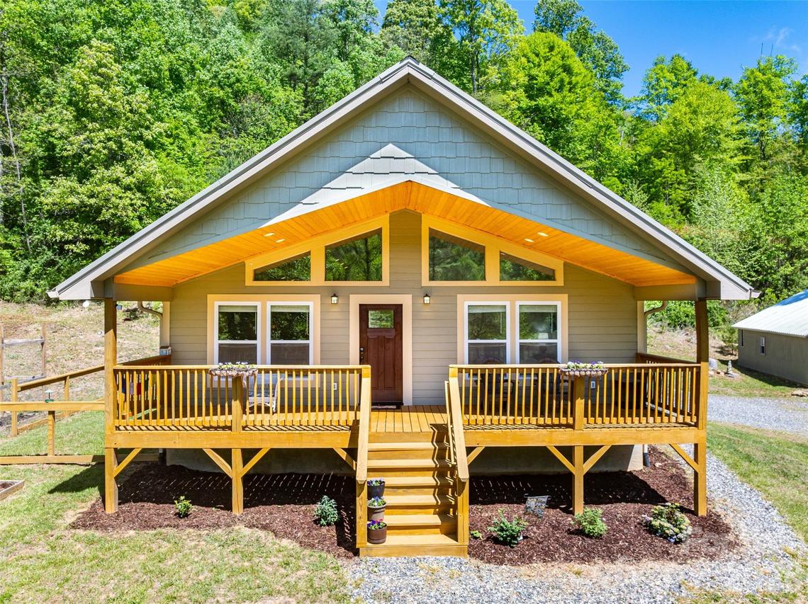 274 Poverty Branch Rd. #2, Barnardsville, NC 28709