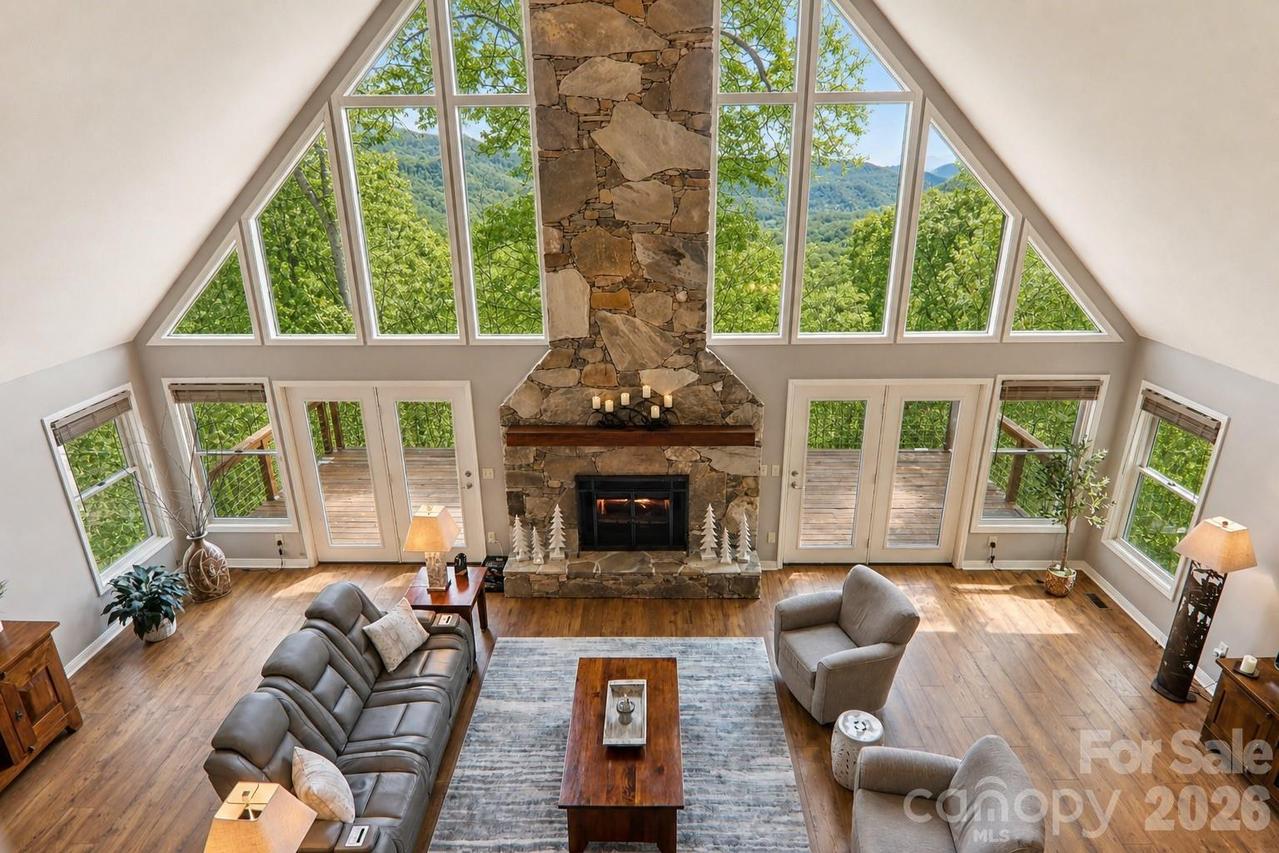 208 Buckeye Rd., Maggie Valley, NC 28751