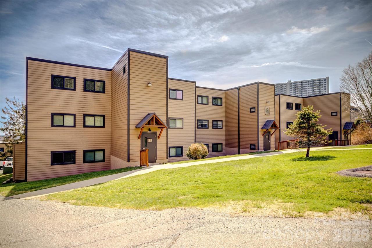 103 Sugar Ski Dr., Banner Elk, NC 28604