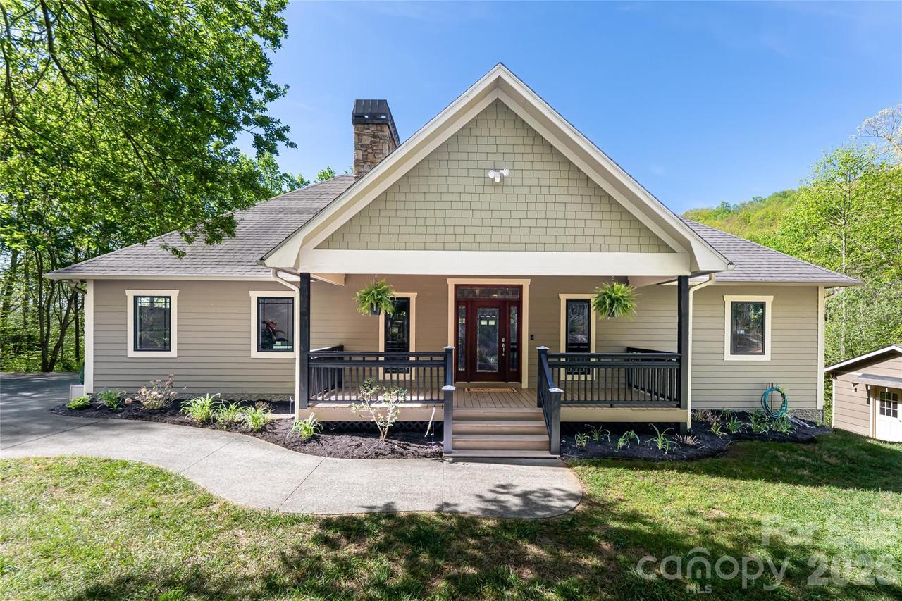 36 Snowshoe Dr., Asheville, NC 28803