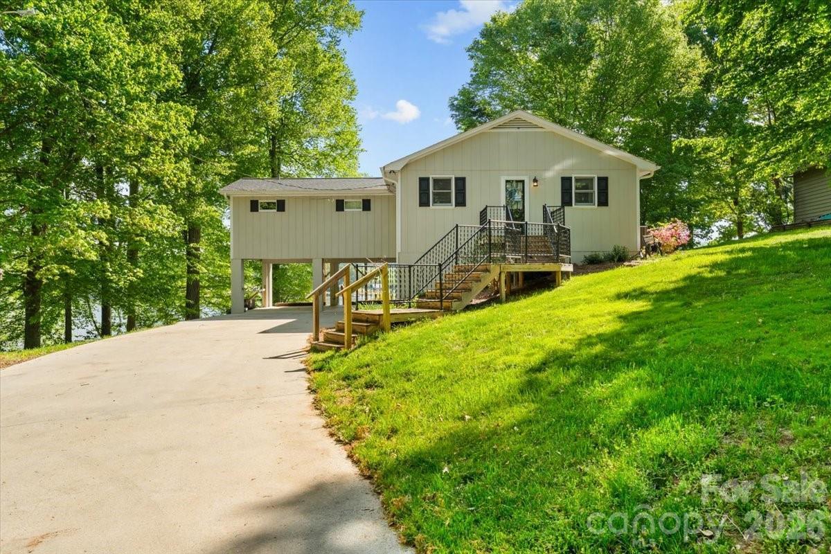 330 Hillview Dr., Lexington, NC 27292