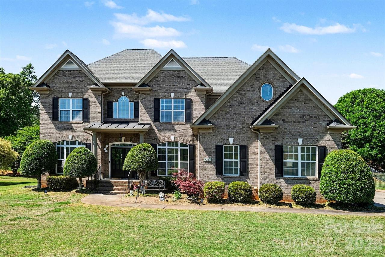 7233 Mcewen Pl., Mint Hill, NC 28227