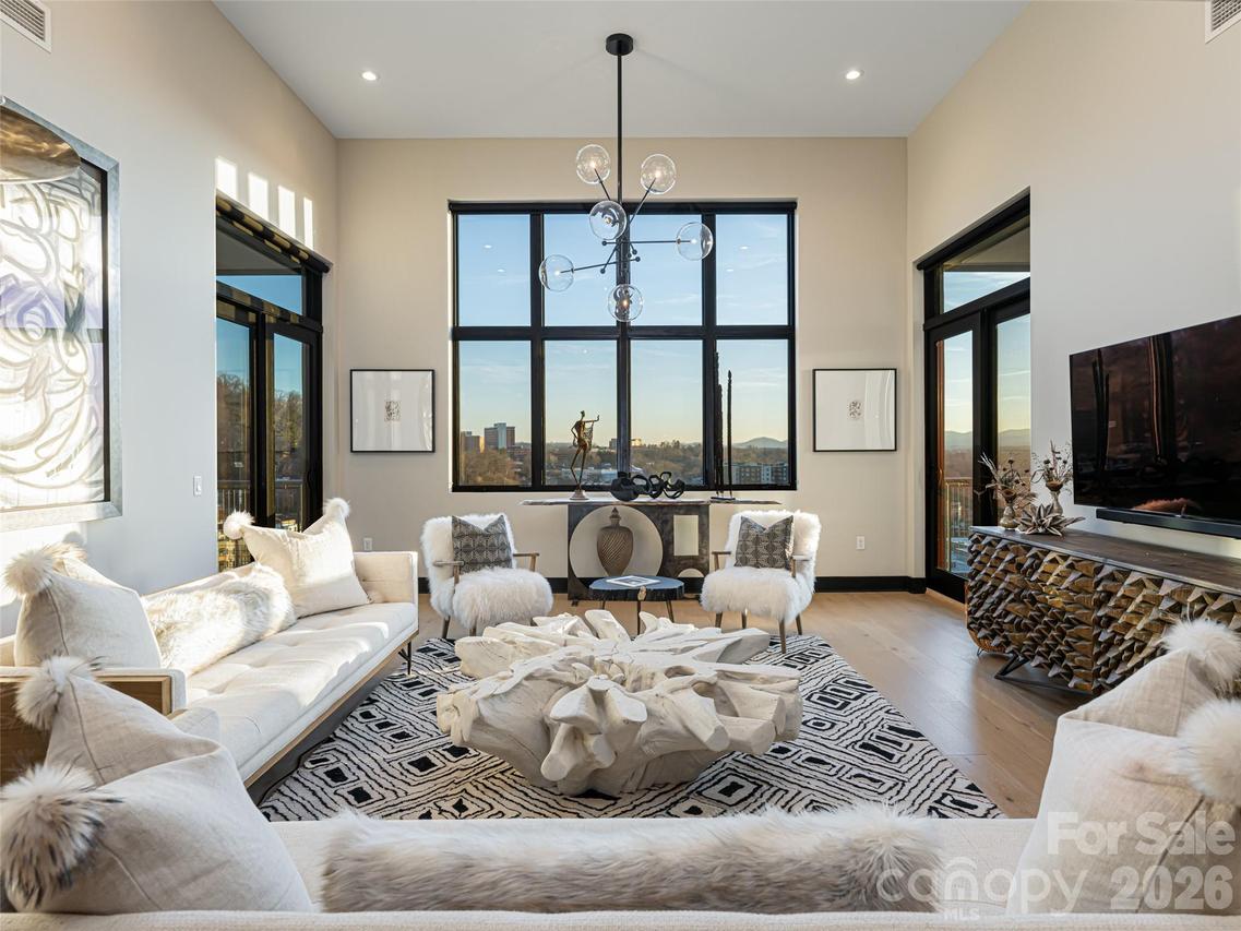 145 Biltmore Ave. #700, Asheville, NC 28803