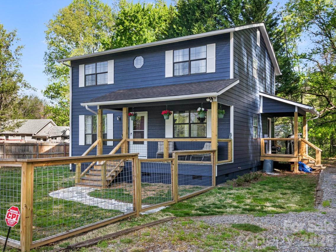 103 Rainbow Ln., Black Mountain, NC 28711